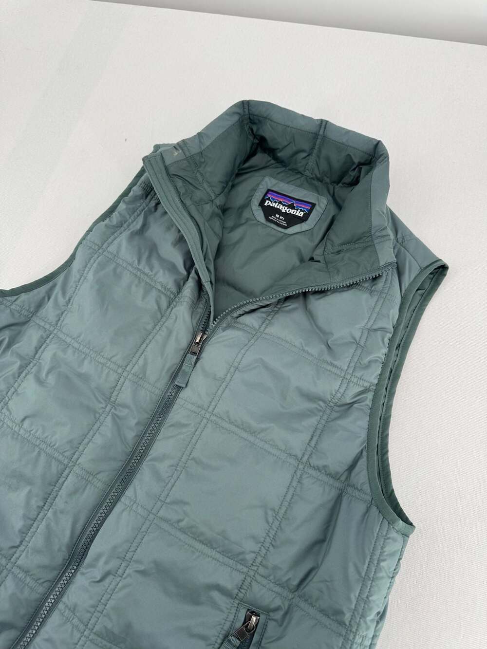Patagonia Lost Canyon Vest Size M Green Quilted Insulated women’s